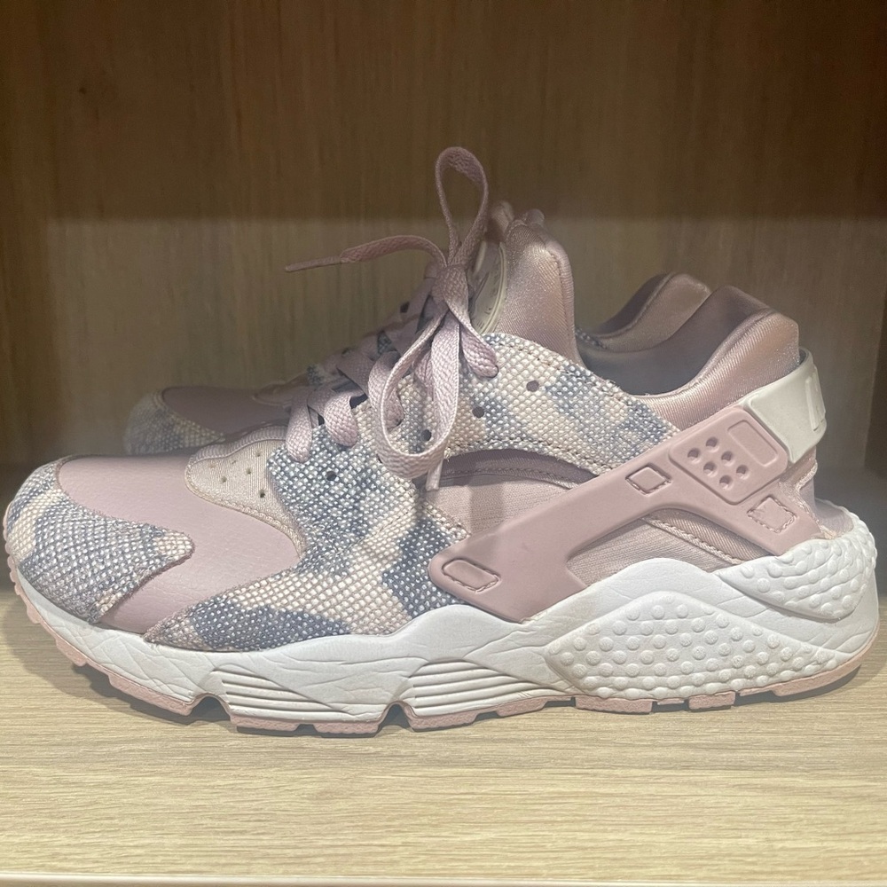2017 Womens Nike Air Huarache Run Premium - Particle Rose